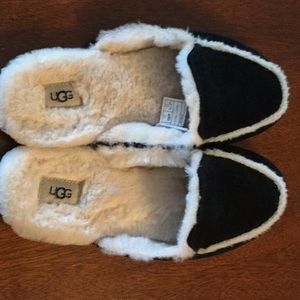 Ugg slides